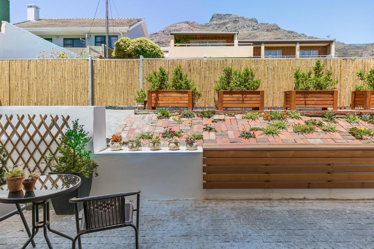 Cambridge - #2 Cool & Spacious Cape Town