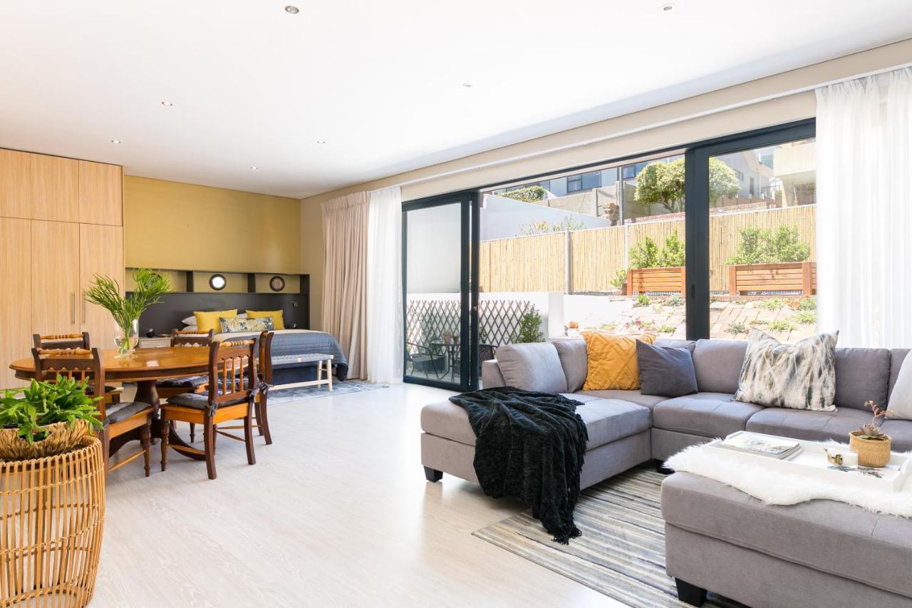 Cambridge - #2 Cool & Spacious Cape Town